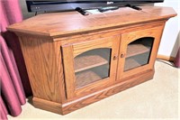 oak TV stand - 52 in
