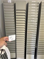1 Vertical Multi-Pockets File Storage