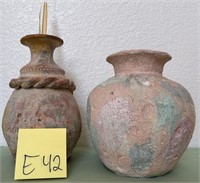 M - LOT OF 2 MEXICAN POTTERY VASES (E42)