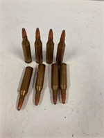 243  Calibre.   8 Cartridges