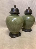 Pair of urns