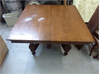 ANTIQUE OAK TABLE WITH CHAIRS