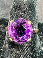 AMETHYST SET IN A 14KT YELLOW RING
