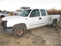 2421-WHITE CHEVY EXT CAB