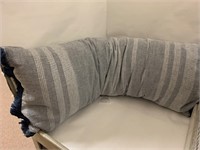 (2x bid) Hearth & Hand Decorative Pillow