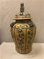 Gentong vase with lid