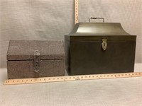 Tin and studded box