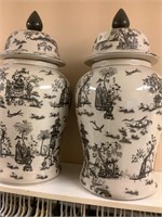 Pair of jar with lids