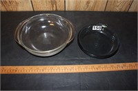 (2) Pyrex Bowls