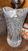 Lead crystal vase eight 1/2 inch