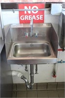 ADVANCE TABCO STAINLESS SINK