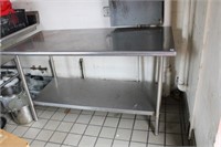 COMMERCIAL STAINLESS STEEL TABLE
