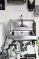 ADVANCE TABCO STAINLESS SINK