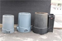 4 RUBBERMAID TRASH CANS