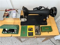 Immaculate 1951 Singer Sewing Machine Working