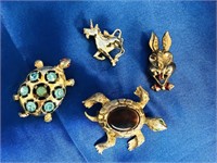 VINTAGE BROOCH LOT / 4 PCS