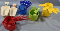 5 SETS MEASURING CUPS*TUPPERWARE