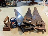Set of 3 VTG hand saws with antique iron.