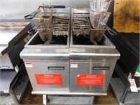 2 Commercial Fryers & Stainless Table