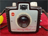 Vintage Kodak Brownie Camera - Holiday Flash