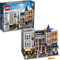 LEGO Creator Expert Assembly Square (4002 Pieces)
