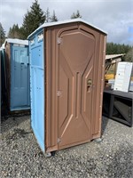 PORTABLE RESTROOM