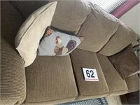 Broyhill sofa - good condition
