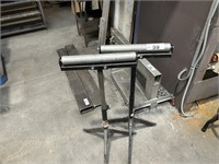 2 Adjustable Roller Feed Stands