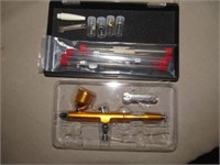 Airbrush Kit With Attachments & Carry Case