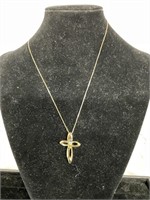 STERLING SILVER NECKLACE WITH CROSS PENDANT