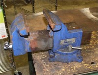 TABLE VISE