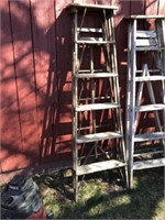 6' Wooden Step Ladder