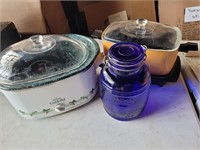 KITCHEN ITEMS WITH BLUE JAR
