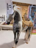 horse w/saddle