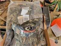 Columbia XL S/S Cammo Shirt and Mossy Oak Hat