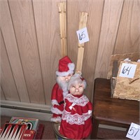 Santa and Mrs Claus decorations
