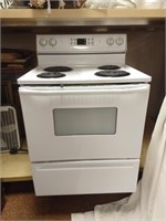 Maytag Performa Electric Stove 30" Wide 27" Deep