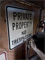 Private property sign 18in.x18in