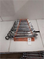 Flex gear wrenches