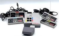 Nintendo NES Satellite with (4) Controls and