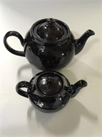 2 Teapots