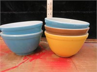 5 Vintage 1.5 Pint Pyrex Bowls