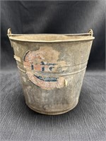 Lisk galvanized metal bucket