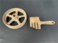 Vtg Cast iron pulley & Metal Chain Detacher