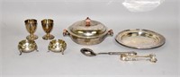 MISCELLANEOUS STERLING SILVER COLLECTION. Plate di