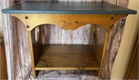 Wooden Country Small Heart Lamp Table
