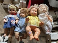 4 baby dolls Softina Lorrie Ideal Remco