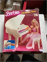 Barbie electronic piano in box