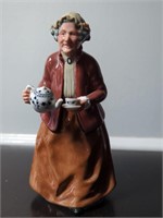 Royal Doulton Tea Time Grandma Figurine