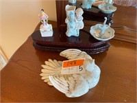 DAINTY VINTAGE COLLECTIBLES